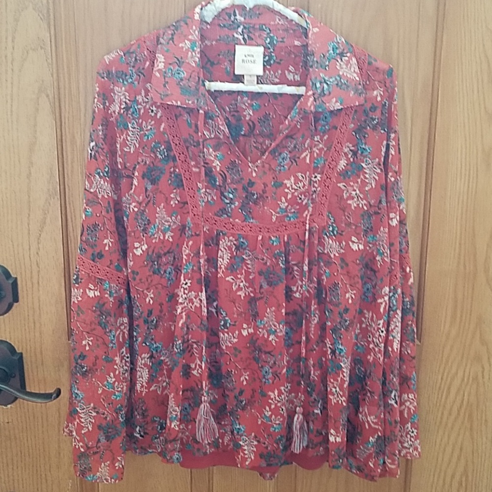 Knox rose hippy blouse small floral